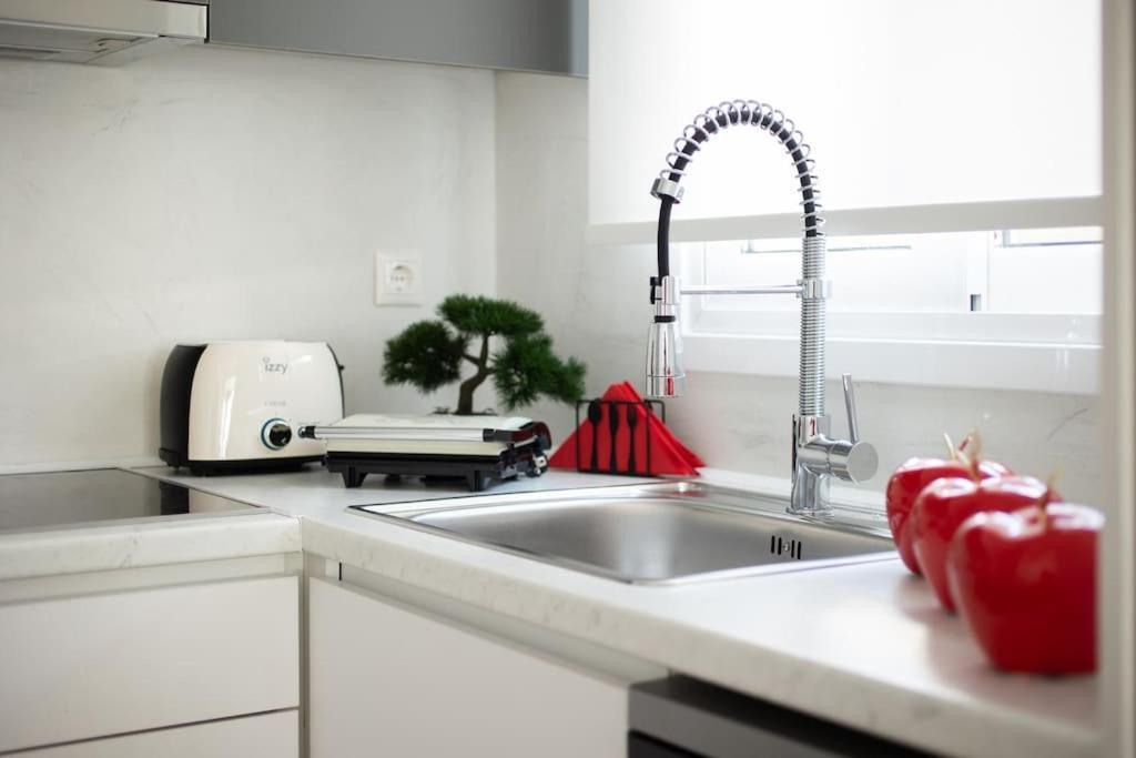 Blue Delta Apartment Palaio Faliro Atina Dış mekan fotoğraf