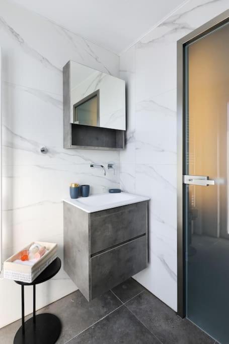 Blue Delta Apartment Palaio Faliro Atina Dış mekan fotoğraf